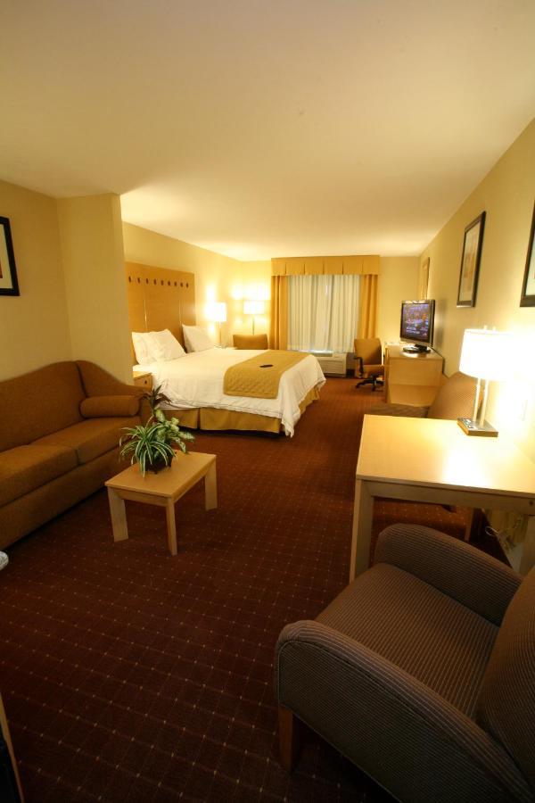 Holiday Inn Express Saltillo Zona Aeropuerto By Ihg Exteriér fotografie