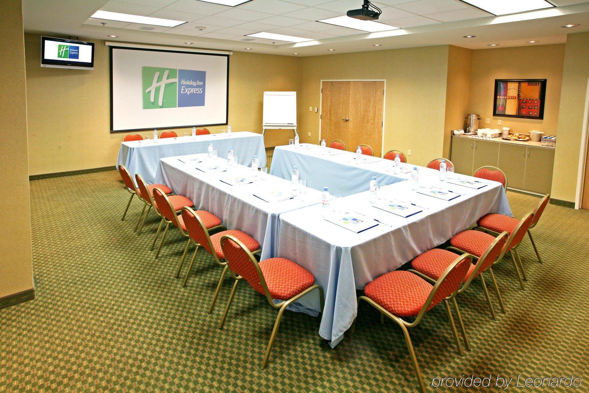 Holiday Inn Express Saltillo Zona Aeropuerto By Ihg Exteriér fotografie