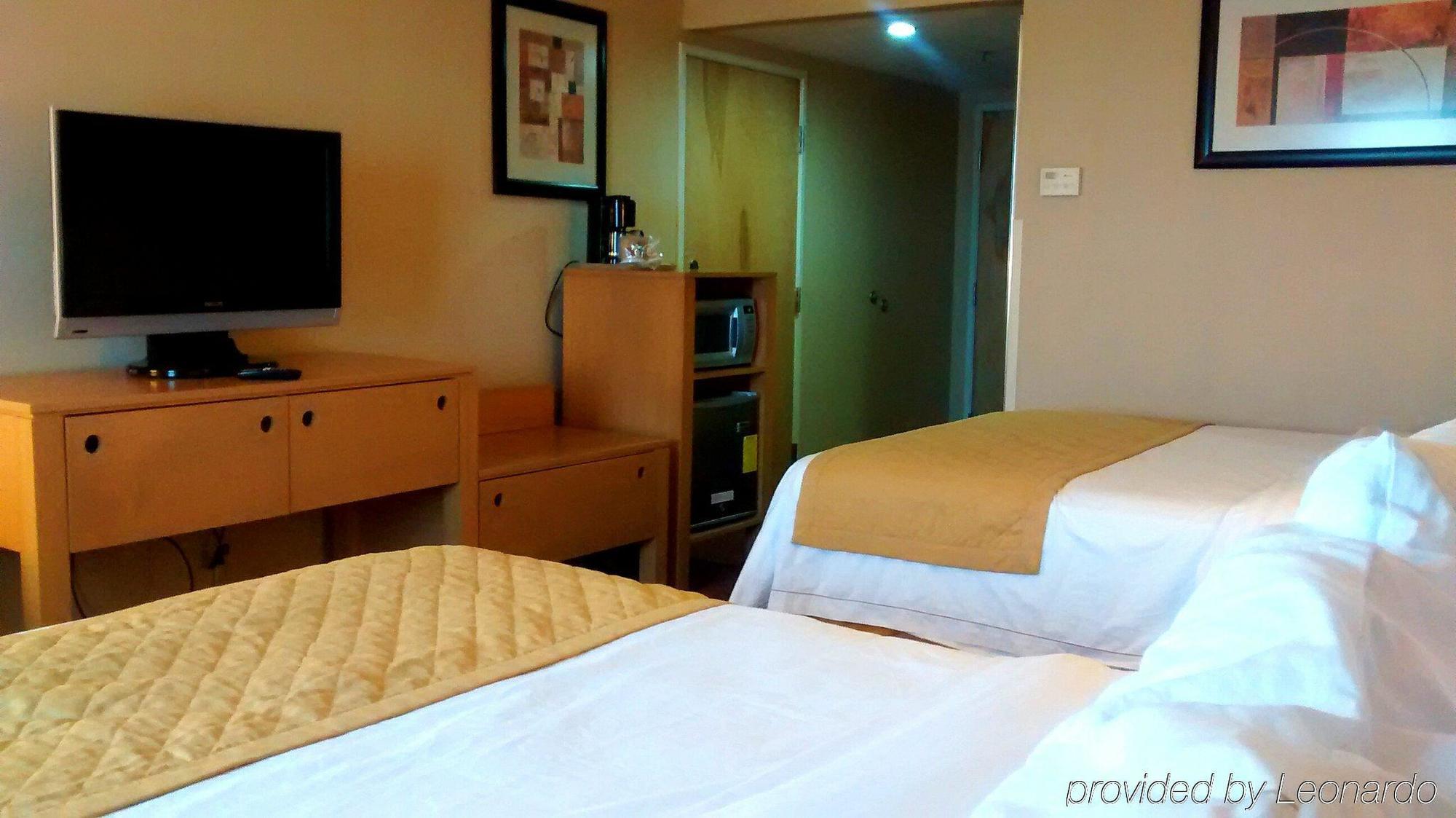 Holiday Inn Express Saltillo Zona Aeropuerto By Ihg Exteriér fotografie