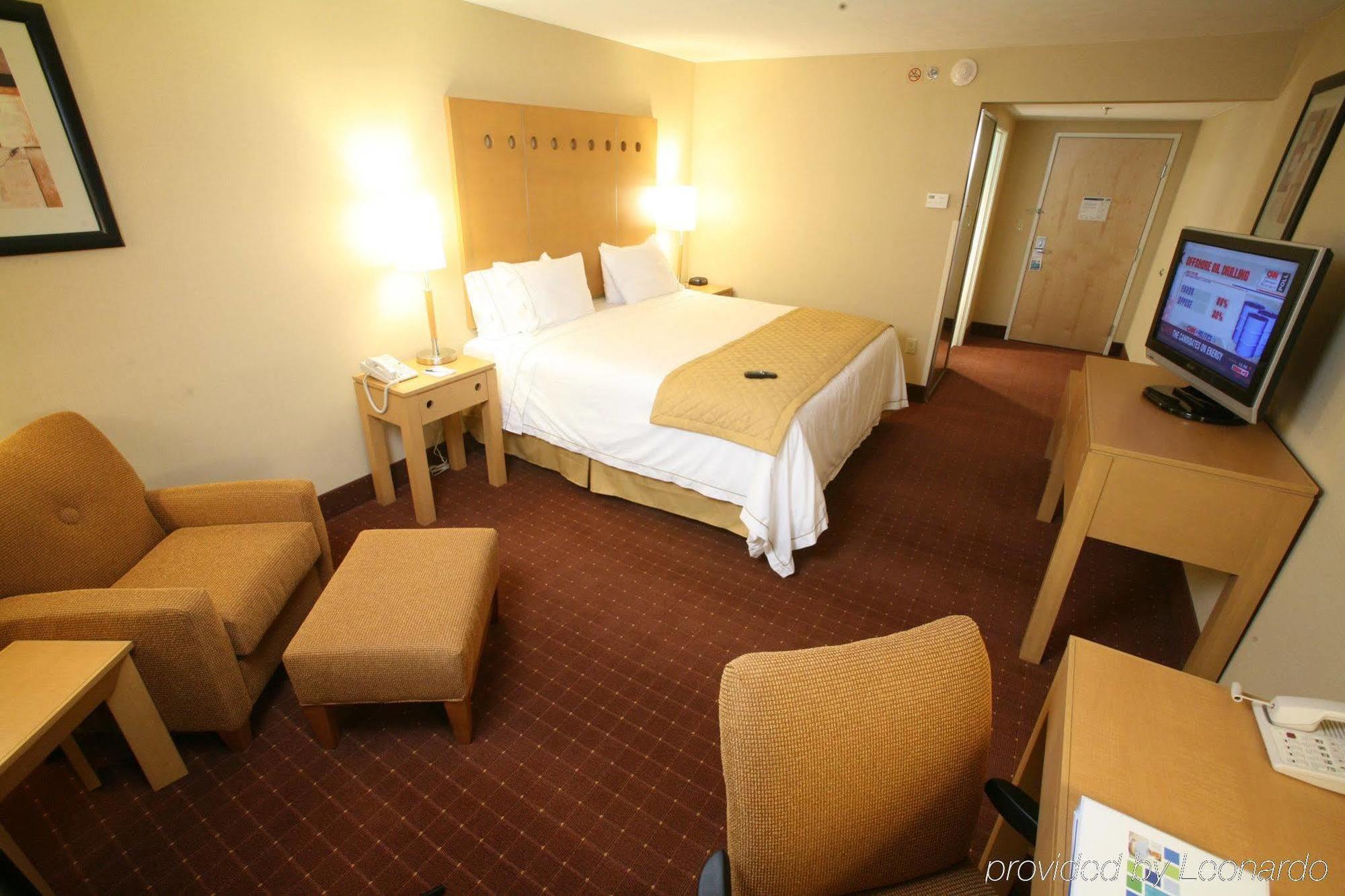 Holiday Inn Express Saltillo Zona Aeropuerto By Ihg Exteriér fotografie