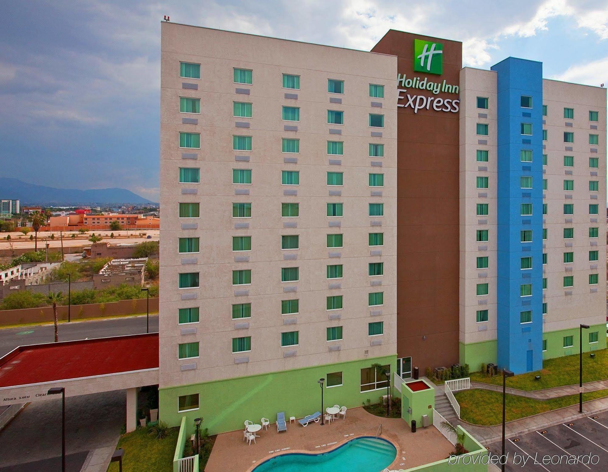 Holiday Inn Express Saltillo Zona Aeropuerto By Ihg Exteriér fotografie